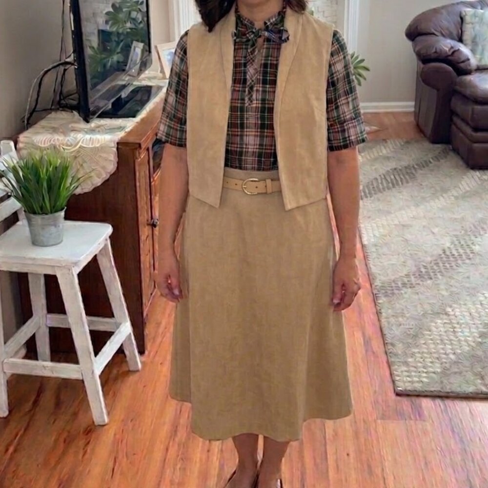 Le Art vintage 60’s faux suede beige plaid belted removable jacket Suit